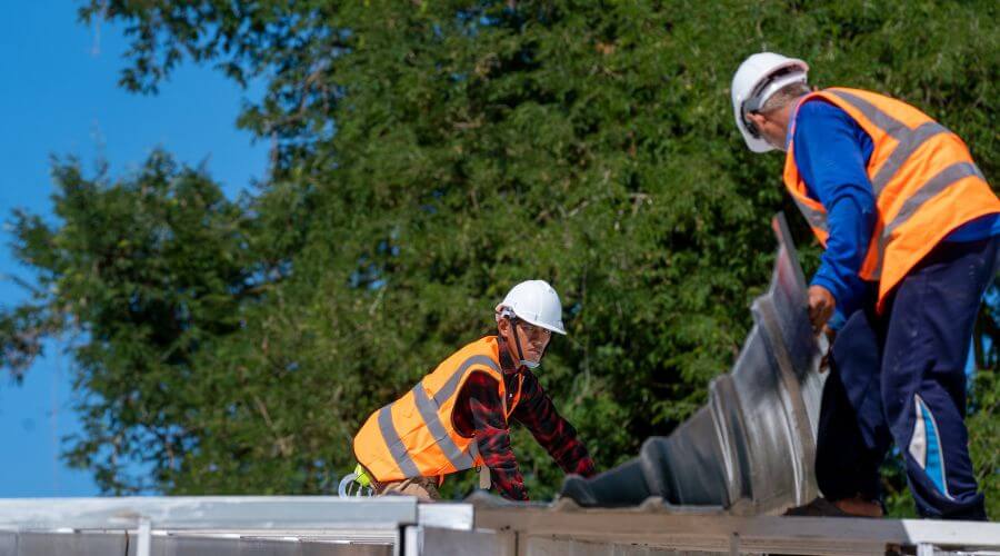 Professional Flat Roofing Installation in Sarah, MS